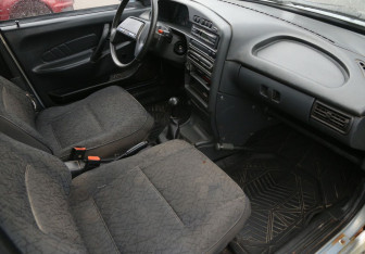 Подержанный автомобиль LADA (ВАЗ) 2115 2005 года (9 фото)