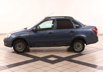 Подержанный автомобиль LADA (ВАЗ) Granta Sedan 2013 года (5 фото)