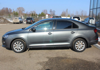 Подержанный автомобиль Skoda Rapid Liftback 2021 года (4 фото)