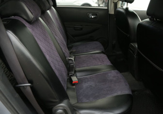 Подержанный автомобиль Nissan Qashqai+2 2011 года (11 фото)
