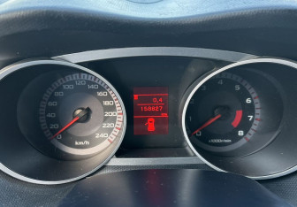 Подержанный автомобиль Mitsubishi Outlander 2008 года (10 фото)