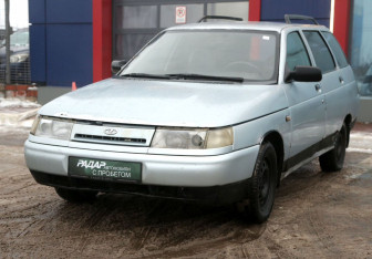 Подержанный автомобиль LADA (ВАЗ) 2111 2002 года (3 фото)