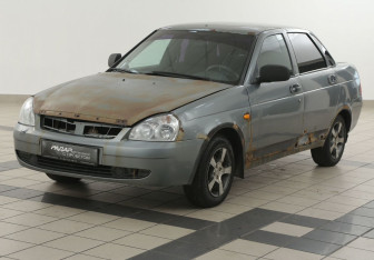 Подержанный автомобиль LADA (ВАЗ) Priora Sedan 2011 года (8 фото)