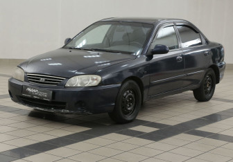 Подержанный автомобиль Kia Spectra Sedan 2007 года (8 фото)