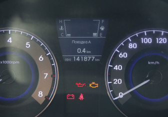 Подержанный автомобиль Hyundai Solaris Sedan 2013 года (18 фото)