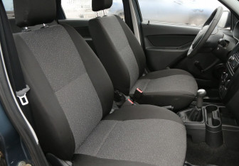 Подержанный автомобиль LADA (ВАЗ) Granta Sedan 2013 года (10 фото)