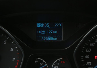 Подержанный автомобиль Ford Focus Hatchback 2012 года (19 фото)
