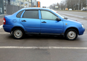 Подержанный автомобиль LADA (ВАЗ) Kalina Sedan 2008 года (7 фото)