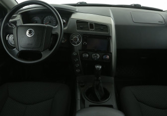 Подержанный автомобиль SsangYong Kyron 2014 года (12 фото)