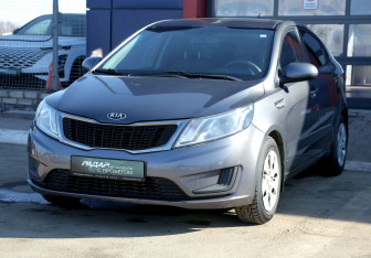Подержанный автомобиль Kia Rio Sedan 2014 года (3 фото)