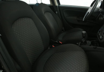 Подержанный автомобиль Fiat Punto Hatchback 2007 года (10 фото)