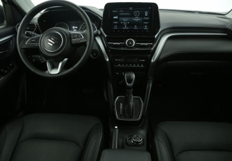 Подержанный автомобиль Suzuki Grand Vitara 2023 года (12 фото)