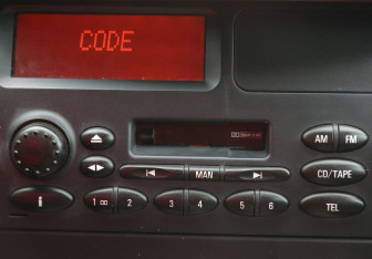 Подержанный автомобиль Rover 75 Sedan 2000 года (17 фото)