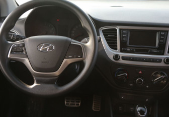 Подержанный автомобиль Hyundai Solaris Sedan 2019 года (14 фото)