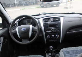 Подержанный автомобиль Datsun on-DO 2014 года (13 фото)
