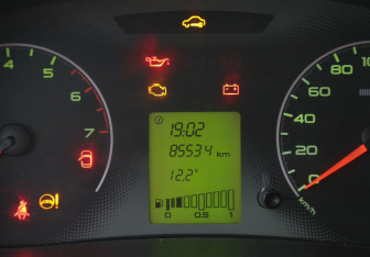 Подержанный автомобиль LADA (ВАЗ) Granta Liftback 2017 года (17 фото)