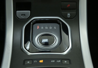 Подержанный автомобиль Land Rover Range Rover Evoque 2012 года (15 фото)
