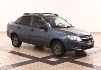 Подержанный автомобиль LADA (ВАЗ) Granta Sedan 2013 года (1 фото)