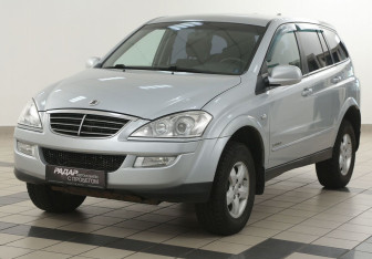 Подержанный автомобиль SsangYong Kyron 2011 года (8 фото)