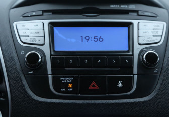 Подержанный автомобиль Hyundai ix35 2011 года (15 фото)