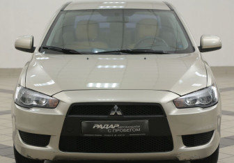 Подержанный автомобиль Mitsubishi Lancer Sedan 2008 года (6 фото)