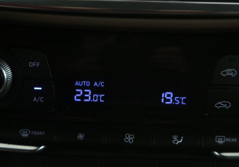 Подержанный автомобиль Hyundai Santa Fe 2019 года (22 фото)