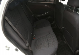 Подержанный автомобиль Hyundai Solaris Sedan 2016 года (11 фото)