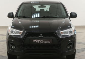 Подержанный автомобиль Mitsubishi ASX 2014 года (6 фото)