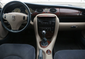 Подержанный автомобиль Rover 75 Sedan 2000 года (12 фото)
