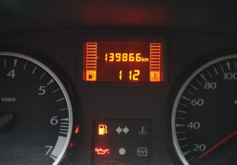 Подержанный автомобиль Renault Duster 2014 года (17 фото)