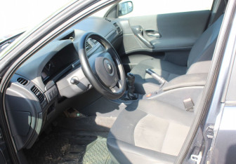 Подержанный автомобиль Renault Laguna Liftback 2007 года (10 фото)