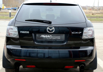Подержанный автомобиль Mazda CX-7 2008 года (5 фото)