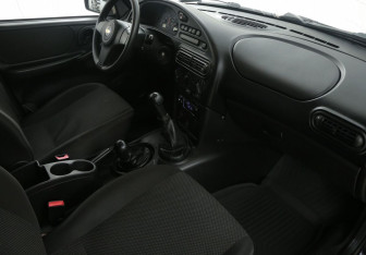 Подержанный автомобиль Chevrolet Niva 2015 года (9 фото)