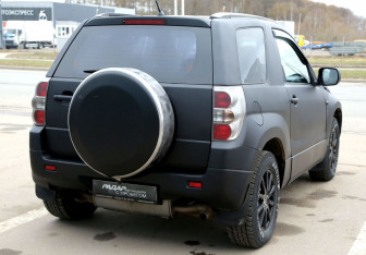 Подержанный автомобиль Suzuki Grand Vitara 2006 года (6 фото)