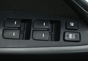 Подержанный автомобиль Kia Cerato Sedan 2010 года (17 фото)