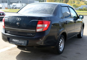 Подержанный автомобиль LADA (ВАЗ) Granta Sedan 2013 года (6 фото)