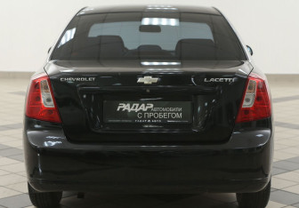 Подержанный автомобиль Chevrolet Lacetti Sedan 2007 года (3 фото)