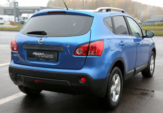 Подержанный автомобиль Nissan Qashqai 2007 года (6 фото)