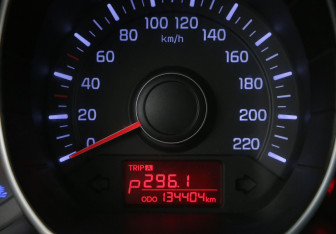 Подержанный автомобиль Kia Rio Hatchback 2013 года (16 фото)