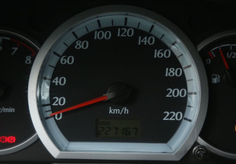 Подержанный автомобиль Chevrolet Lacetti Sedan 2007 года (17 фото)