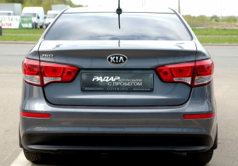 Подержанный автомобиль Kia Rio Sedan 2017 года (5 фото)