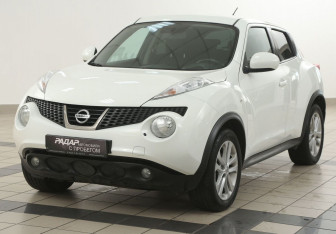 Подержанный автомобиль Nissan Juke 2014 года (8 фото)