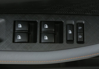 Подержанный автомобиль Changan UNI-V 2023 года (19 фото)