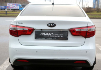 Подержанный автомобиль Kia Rio Sedan 2013 года (5 фото)