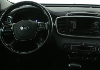 Подержанный автомобиль Kia Sorento 2019 года (25 фото)