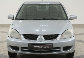 Подержанный автомобиль Mitsubishi Lancer Sedan 2006 года (6 фото)