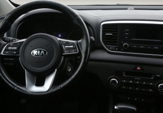 Подержанный автомобиль Kia Sportage 2019 года (24 фото)