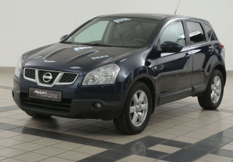 Подержанный автомобиль Nissan Qashqai 2007 года (8 фото)