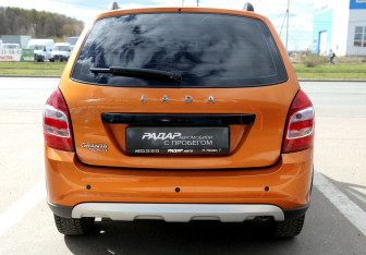 Подержанный автомобиль LADA (ВАЗ) Granta Wagon 2021 года (5 фото)