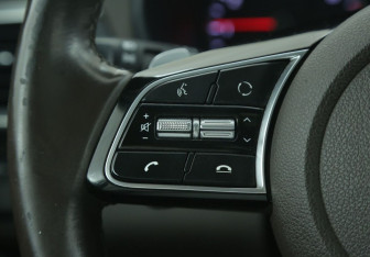 Подержанный автомобиль Kia Optima Sedan 2018 года (28 фото)